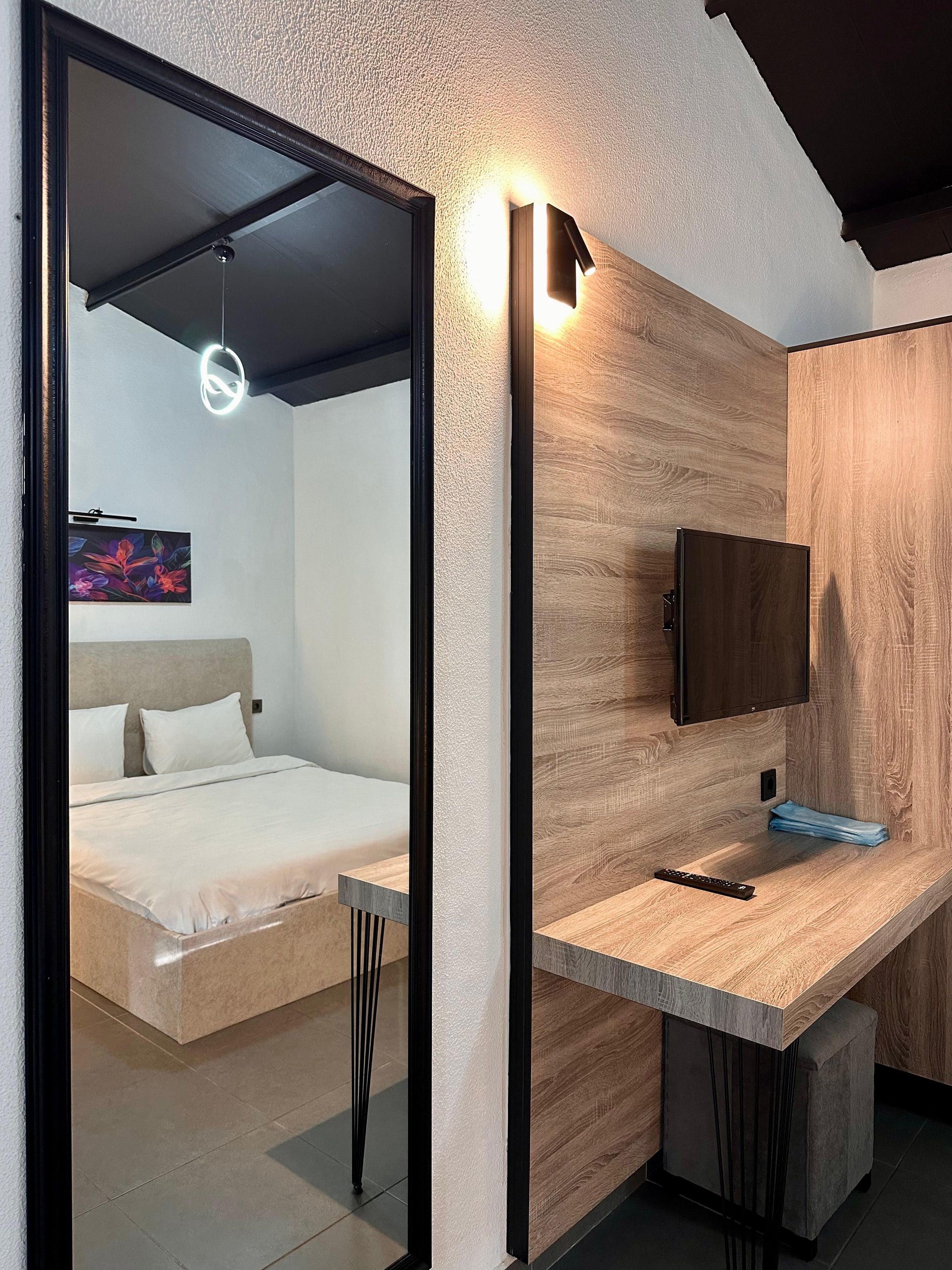Marin Suite